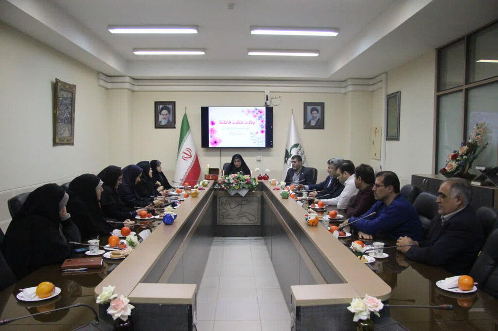 گرامیداشت بانوانی که فرهنگ را با مهر می‌سازند