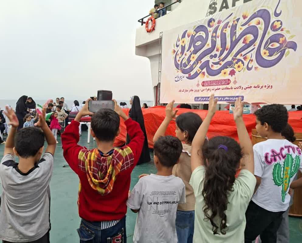 گرامیداشت ولادت حضرت زهرا(س) باید همراه با نشاط، معنویت و حضور فعال بانوان باشد