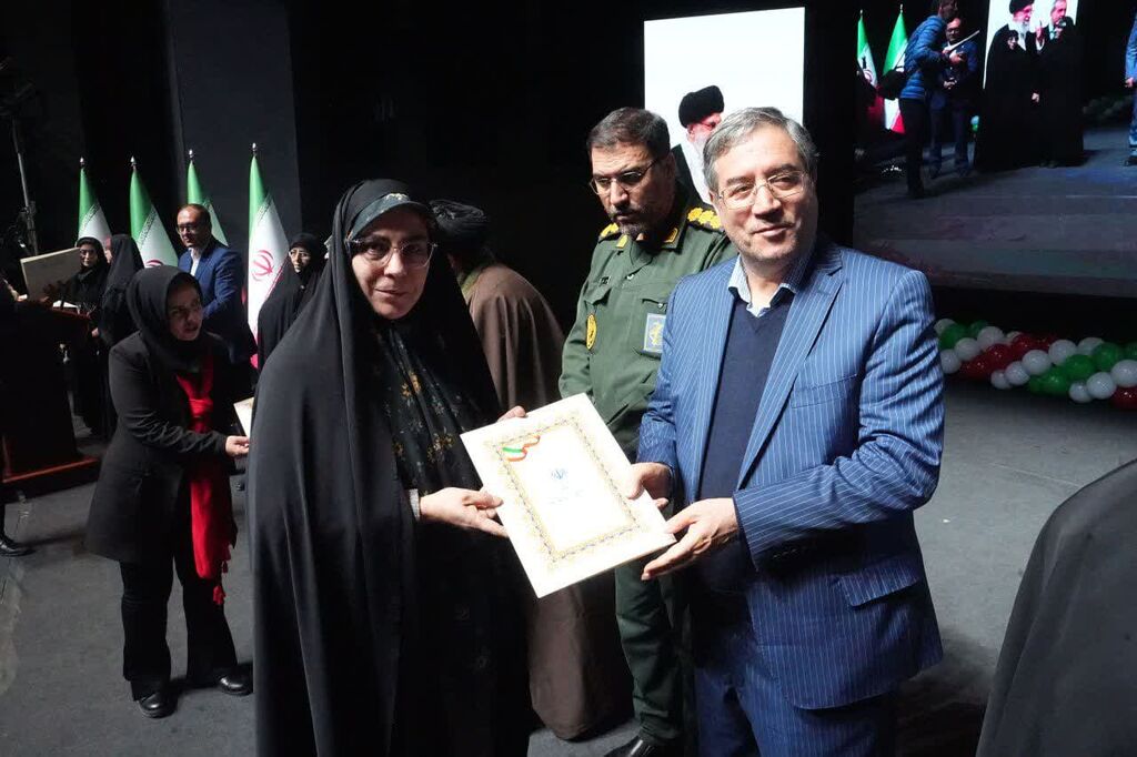 برگزاری رویداد استانی روشنای مهر و آیین تجلیل از بانوان تأثیرگذار آذربایجان‌غربی