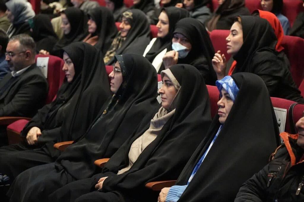 برگزاری رویداد استانی روشنای مهر و آیین تجلیل از بانوان تأثیرگذار آذربایجان‌غربی