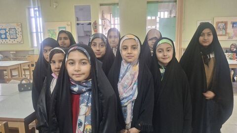 شکوفه‌های شادمانی؛ پویش ساخت تسبیح به مناسبت میلاد حضرت فاطمه‌زهرا(س) در مراکز کانون استان اصفهان/ قسمت دوم