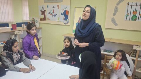 شکوفه‌های شادمانی؛ پویش ساخت تسبیح به مناسبت میلاد حضرت فاطمه‌زهرا(س) در مراکز کانون استان اصفهان/ قسمت دوم