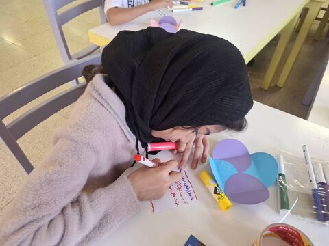 شکوفه‌های شادمانی؛ پویش ساخت تسبیح به مناسبت میلاد حضرت فاطمه‌زهرا(س) در مراکز کانون استان اصفهان/ قسمت دوم