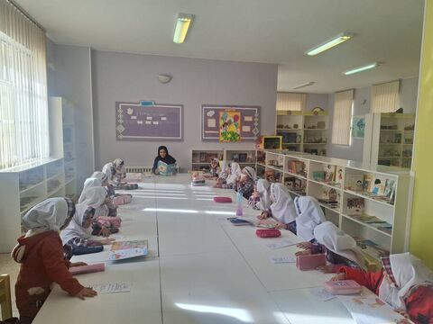 شکوفه‌های شادمانی؛ پویش ساخت تسبیح به مناسبت میلاد حضرت فاطمه‌زهرا(س) در مراکز کانون استان اصفهان/ قسمت دوم