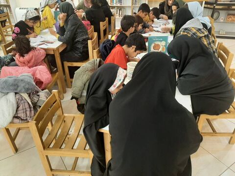 شکوفه‌های شادمانی؛ پویش ساخت تسبیح به مناسبت میلاد حضرت فاطمه‌زهرا(س) در مراکز کانون استان اصفهان/ قسمت دوم