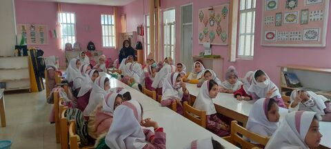 شکوفه‌های شادمانی؛ پویش ساخت تسبیح به مناسبت میلاد حضرت فاطمه‌زهرا(س) در مراکز کانون استان اصفهان/ قسمت دوم