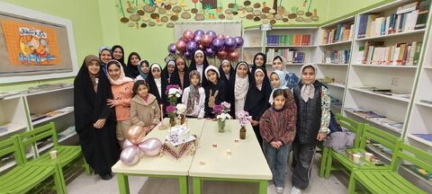 شکوفه‌های شادمانی؛ پویش ساخت تسبیح به مناسبت میلاد حضرت فاطمه‌زهرا(س) در مراکز کانون استان اصفهان/ قسمت دوم