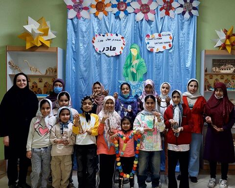 شکوفه‌های شادمانی؛ پویش ساخت تسبیح به مناسبت میلاد حضرت فاطمه‌زهرا(س) در مراکز کانون استان اصفهان/ قسمت دوم