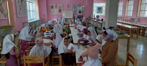 شکوفه‌های شادمانی؛ پویش ساخت تسبیح به مناسبت میلاد حضرت فاطمه‌زهرا(س) در مراکز کانون استان اصفهان/ قسمت دوم