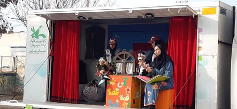 گزارش تصویری2/ اجرای نمایش تماشاخانه‌های سیار کانون در شهرها و روستاهای همدان