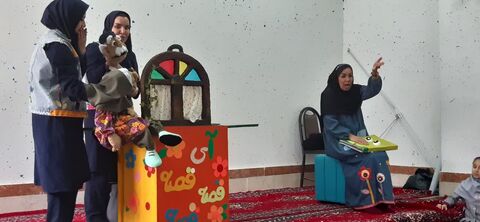 گزارش تصویری2/ اجرای نمایش تماشاخانه‌های سیار کانون در شهرها و روستاهای همدان