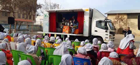 گزارش تصویری2/ اجرای نمایش تماشاخانه‌های سیار کانون در شهرها و روستاهای همدان