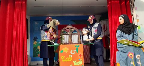 گزارش تصویری2/ اجرای نمایش تماشاخانه‌های سیار کانون در شهرها و روستاهای همدان