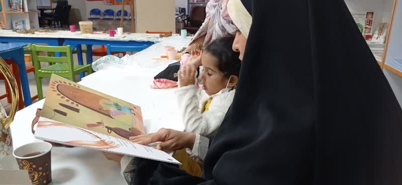 برگزاری گرامیداشت روز زن و مادر در مراکز کانون هرمزگان