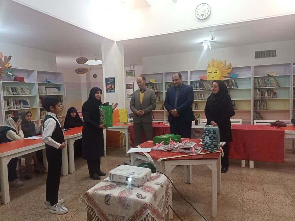 گام های علمی اعضای کانون خراسان جنوبی در هفته پژوهش