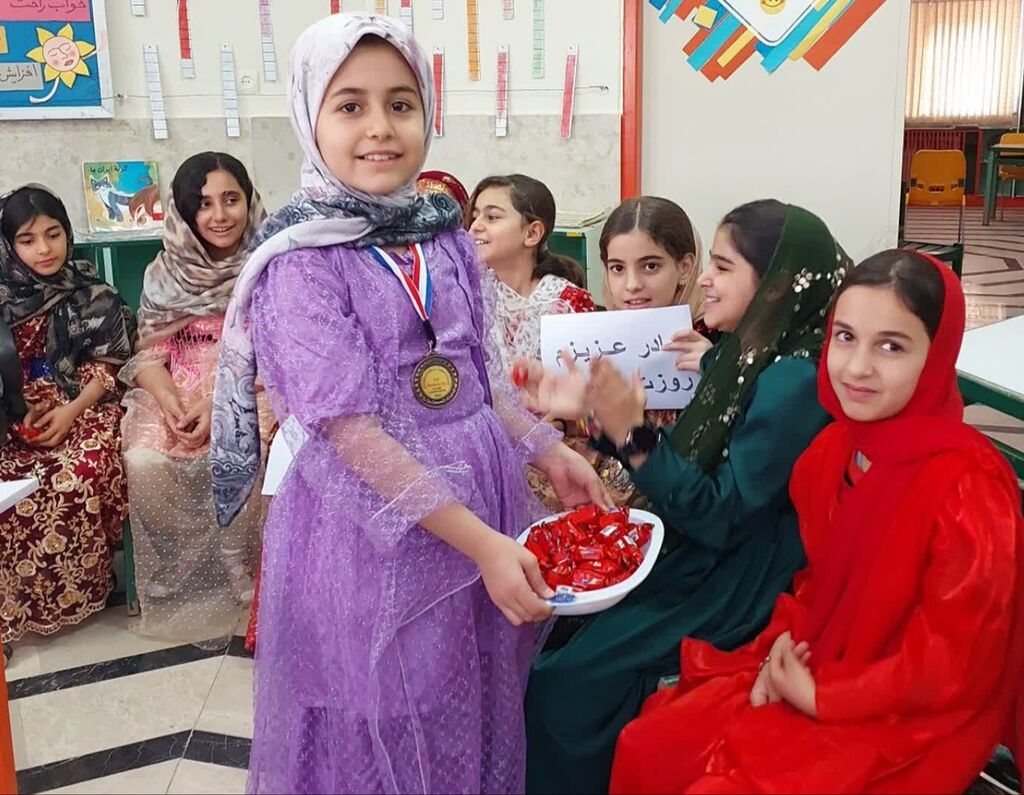 اعضای مرکز جوانرود از برنده مسابقات جهانی چرتکه استقبال کردند