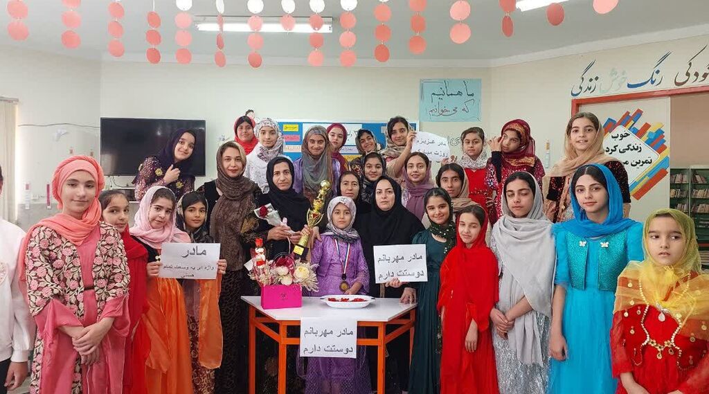 اعضای مرکز جوانرود از برنده مسابقات جهانی چرتکه استقبال کردند