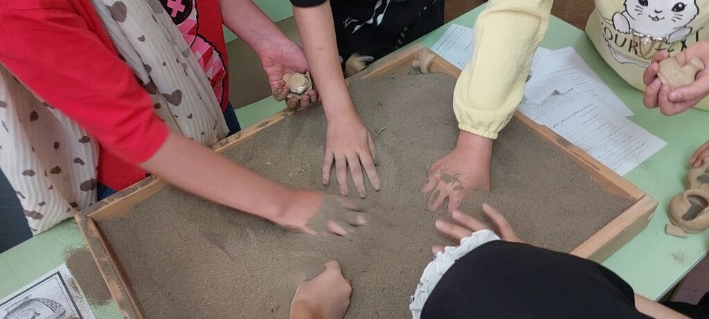 همزمان با هفته پژوهش در مرکز ۱۴