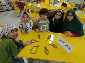 اجرای پویش تسبیح با رایحه مادرانه در مراکز فرهنگی- هنری کانون همدان