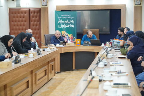 تقدیر از بانوان همکار کانون استان، همزمان با میلاد حضرت زهرا (سلام‌الله) و روز زن