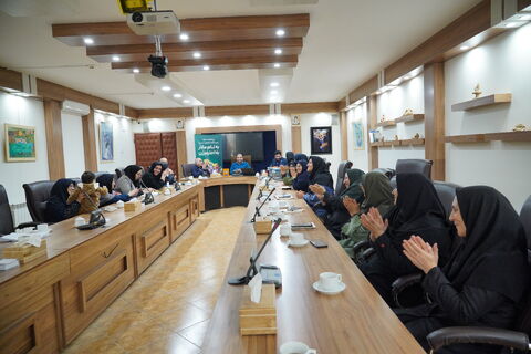 تقدیر از بانوان همکار کانون استان، همزمان با میلاد حضرت زهرا (سلام‌الله) و روز زن