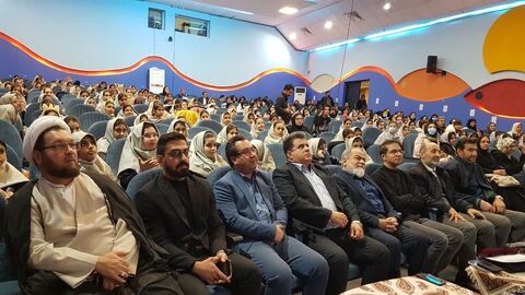 کرمانشاه. آغاز به کار قصه‌گویی