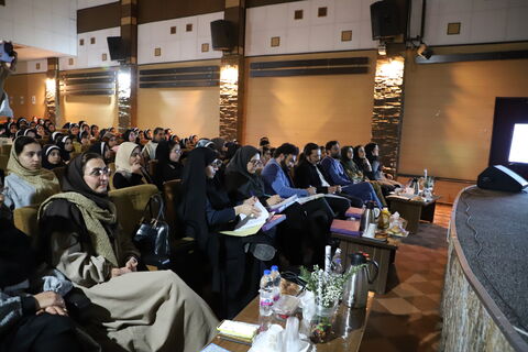 چند نما از نخستین روز برگزاری مرحله استانی بیست وهفتمین جشنواره بین المللی قصه‌گویی در کانون قزوین