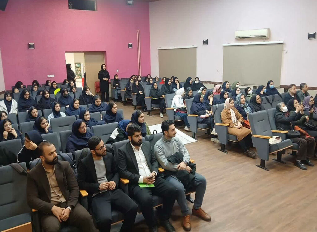 کارگاه آموزشی «کاربرد هوش مصنوعی در مدیریت پسماند» در رشت برگزارشد