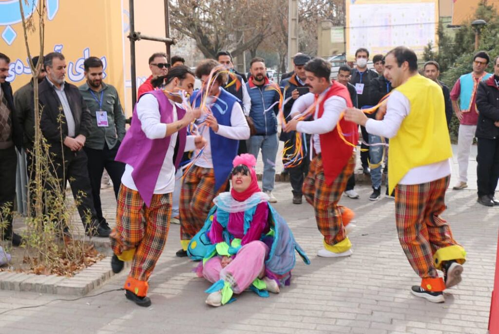 «آرزوهای قشنگ» و «از دانه تا نان» دو نمایش مورد حمایت کانون