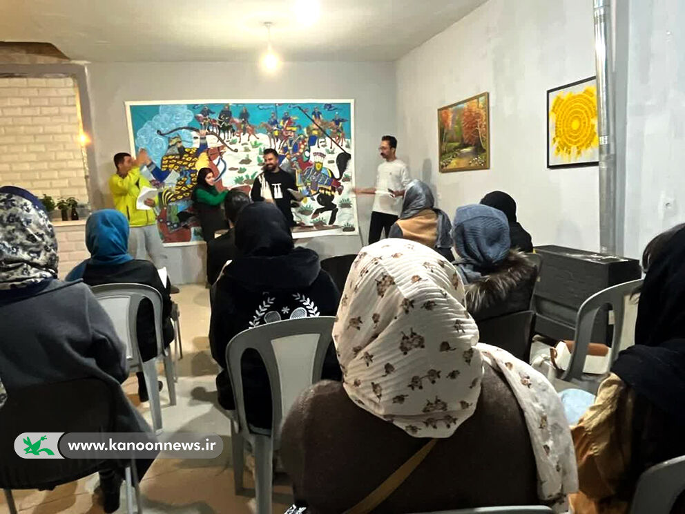 اجرای «نمایشنامهخوانی» گروههای منتخب تئاتر کانون لرستان