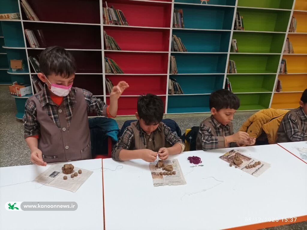 اجرای پویش تسبیح با رایحه مادرانه در مراکز فرهنگی- هنری کانون همدان