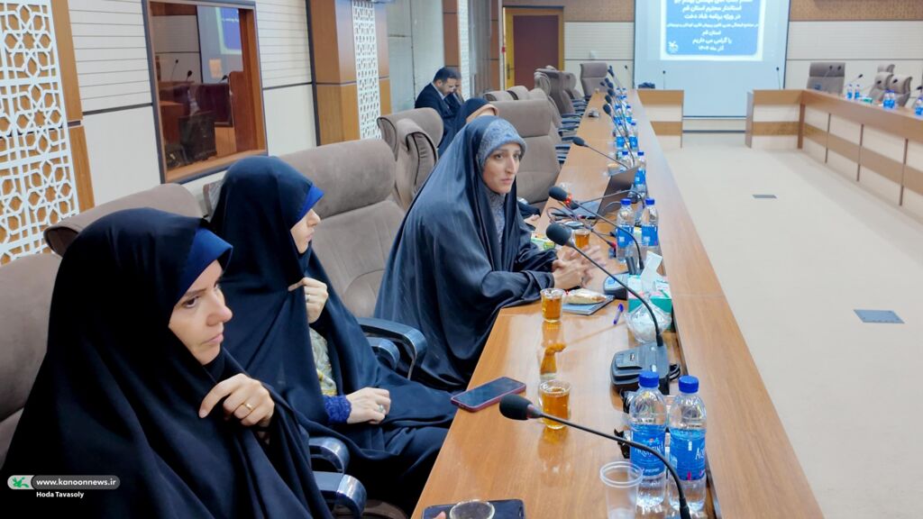 حضور استاندار قم در رویداد مادرانه و دخترانه «شاددُخت»