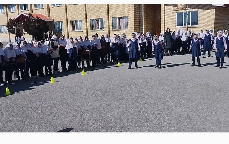 کتاب‌خانه‌ی سیار روستایی فریدون‌شهر؛ پُل جشنواره بازی‌های بومی و محلی به دوردست‌ترین روستاها و مناطق عشایری