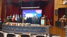 مربی کانون قزوین پژوهش‌گر برتر آموزش‌ و پرورش شد