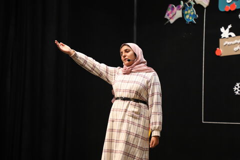 چند نما از دومین روز از برگزاری مرحله استانی بیست و پنجمین جشنواره بین المللی قصه‌گویی در کانون قزوین