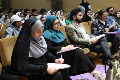 چند نما از دومین روز از برگزاری مرحله استانی بیست و پنجمین جشنواره بین المللی قصه‌گویی در کانون قزوین