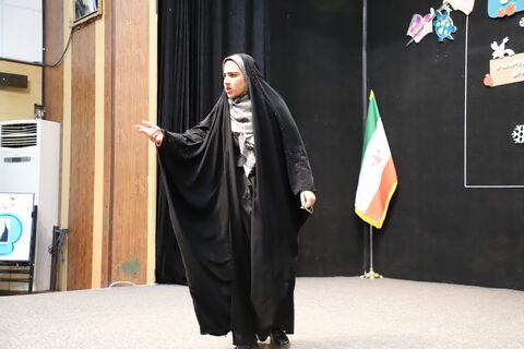 چند نما از دومین روز از برگزاری مرحله استانی بیست و پنجمین جشنواره بین المللی قصه‌گویی در کانون قزوین