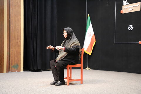 چند نما از دومین روز از برگزاری مرحله استانی بیست و پنجمین جشنواره بین المللی قصه‌گویی در کانون قزوین