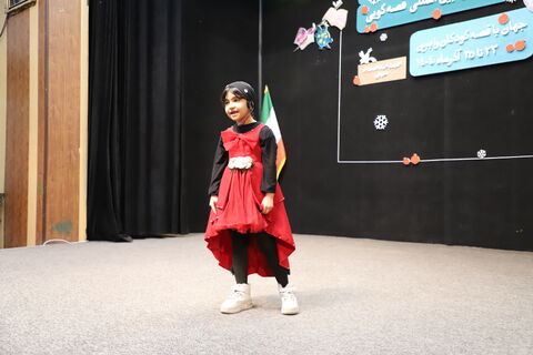 چند نما از دومین روز از برگزاری مرحله استانی بیست و پنجمین جشنواره بین المللی قصه‌گویی در کانون قزوین