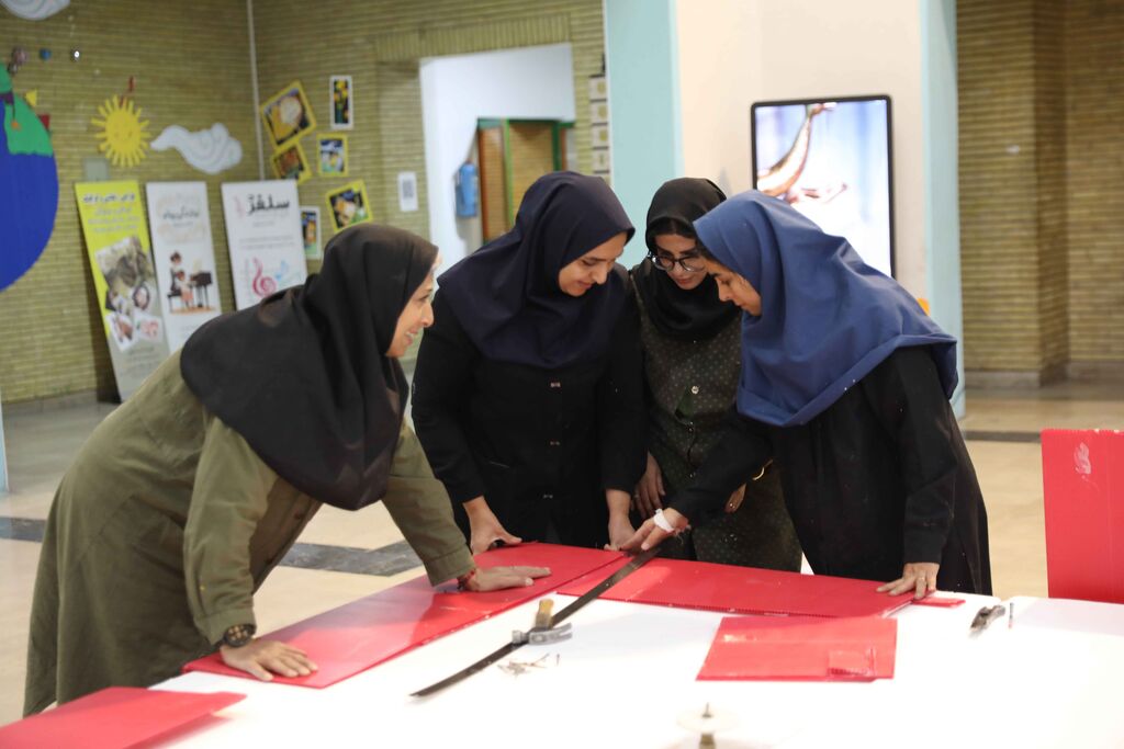 در آستانه افتتاح جشنواره ملی عروسکهای سرزمین من، در روز چهارشنبه ۲۶ آذر