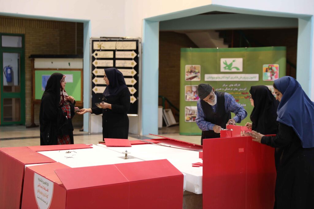 در آستانه افتتاح جشنواره ملی عروسکهای سرزمین من، در روز چهارشنبه ۲۶ آذر