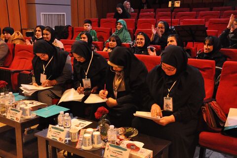 روز اول مرحله‌ استانی جشنواره قصه‌گویی استان البرز