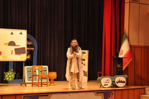 روز اول مرحله‌ استانی جشنواره قصه‌گویی استان البرز