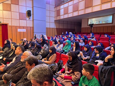 روز اول مرحله‌ استانی جشنواره قصه‌گویی استان البرز