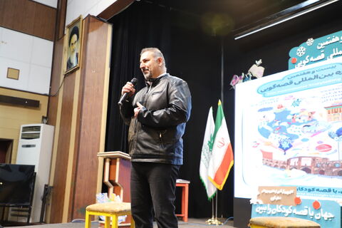 چند نما از برگزاری آیین اختتامیه رده استانی بیست و هفتمین جشنواره بین المللی قصه‌گویی در کانون قزوین