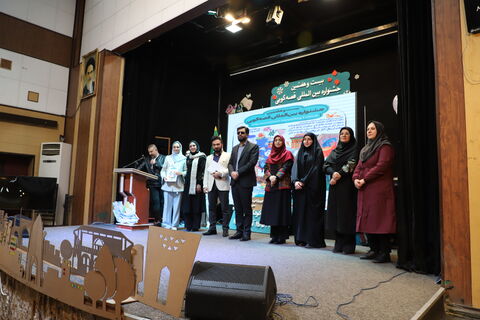 چند نما از برگزاری آیین اختتامیه رده استانی بیست و هفتمین جشنواره بین المللی قصه‌گویی در کانون قزوین