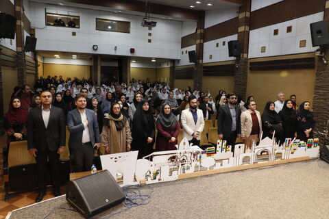 چند نما از برگزاری آیین اختتامیه رده استانی بیست و هفتمین جشنواره بین المللی قصه‌گویی در کانون قزوین