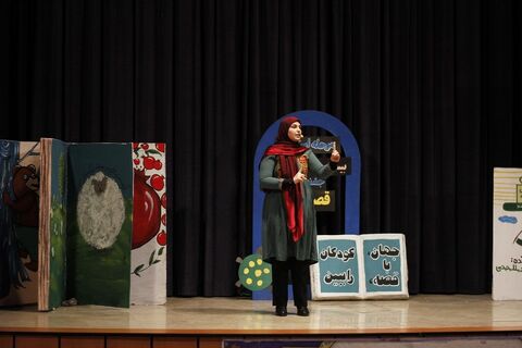 روز اول مرحله استانی جشنواره قصه گویی در استان البرز