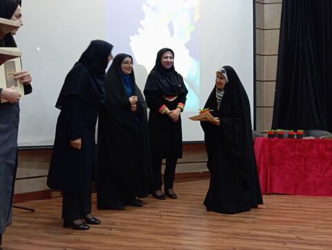 گزارش تصویری /ویژه برنامه "روشنای مهر" در کانون هرمزگان برگزار