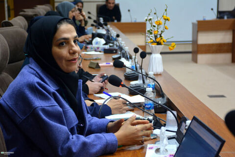 نشست صمیمی معاون فرهنگی کانون با کارشناسان آموزش و پژوهش کشور در جشنواره ملی پژوهش